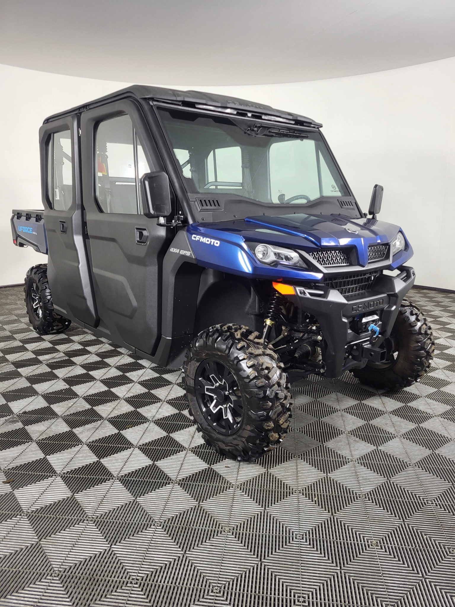 CF Moto U-Force 1000 Crew Enclosed