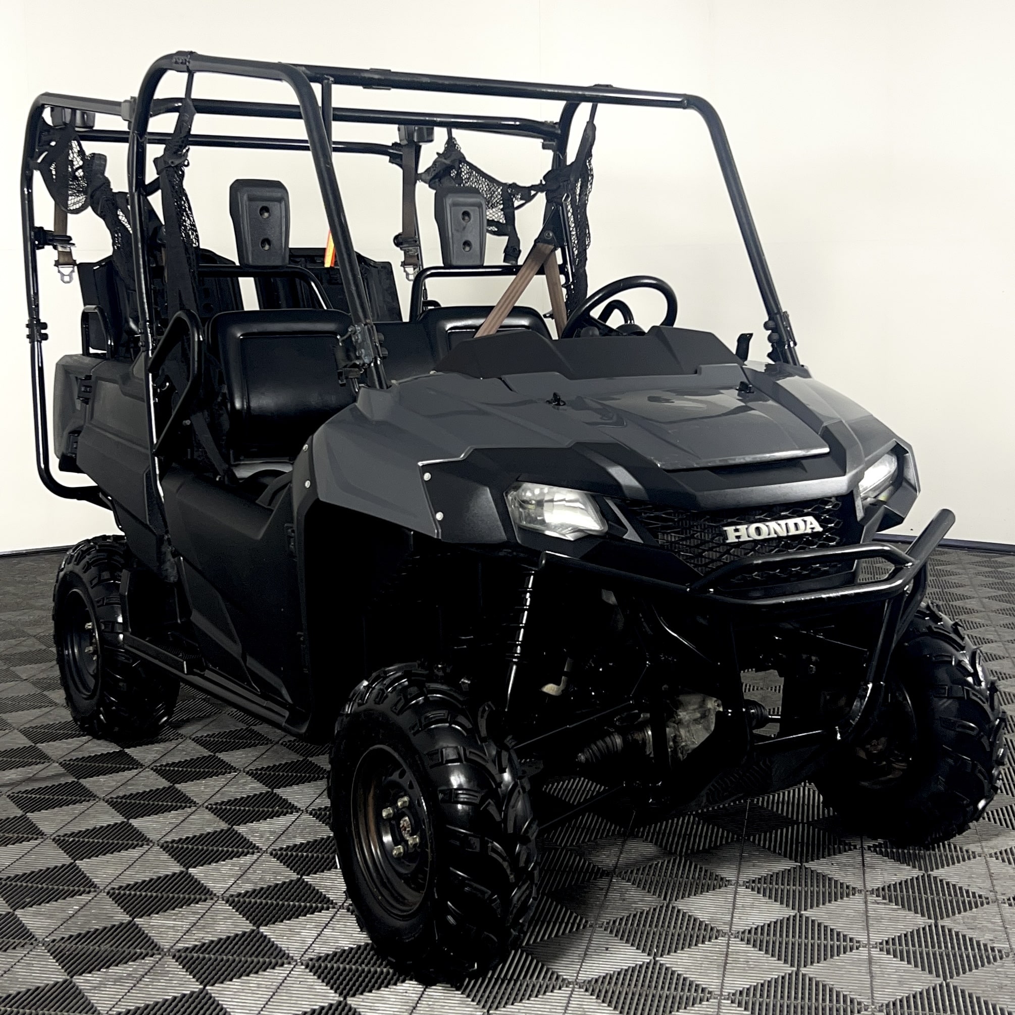 Honda Pioneer 700-4