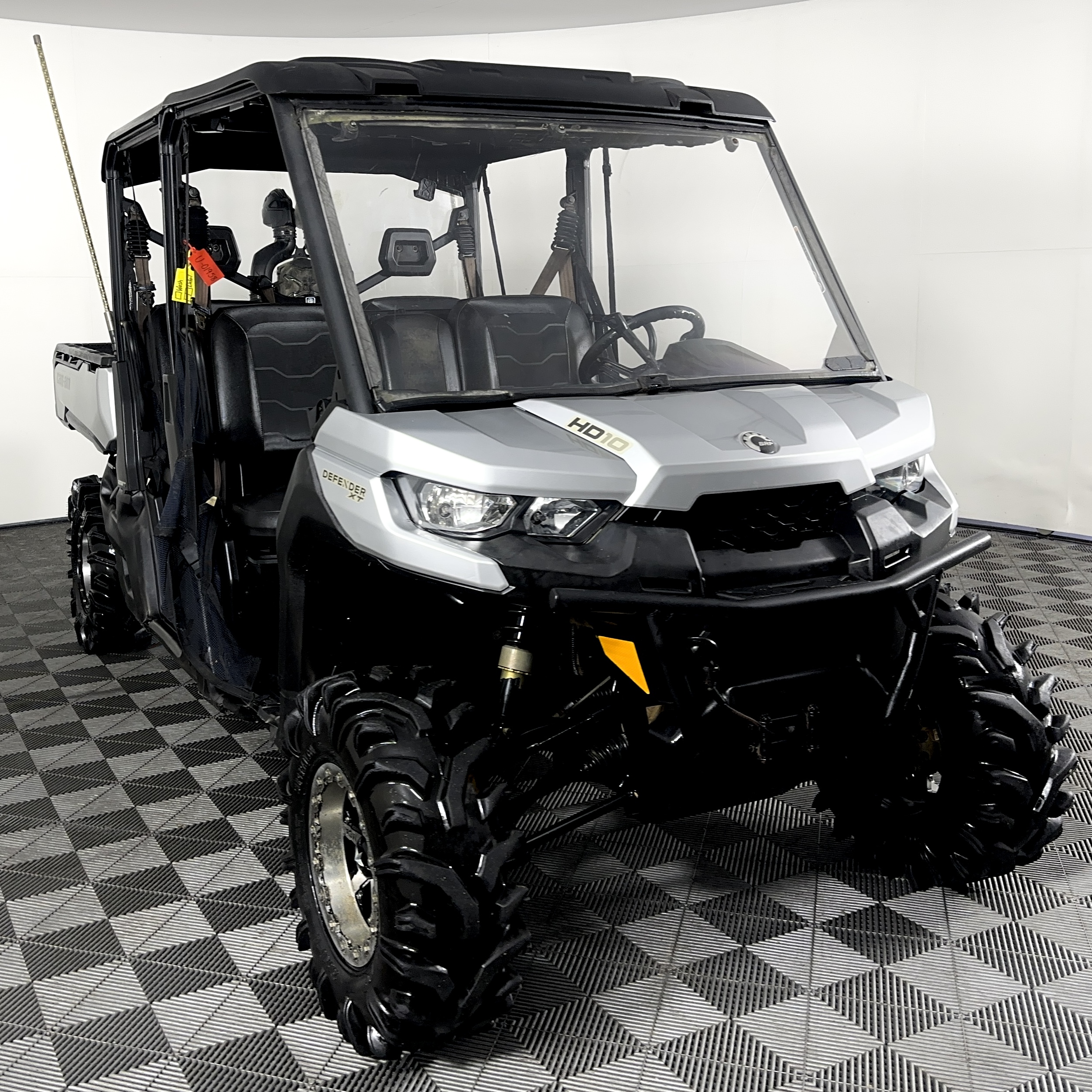 Can-Am Defender HD10 Max XT