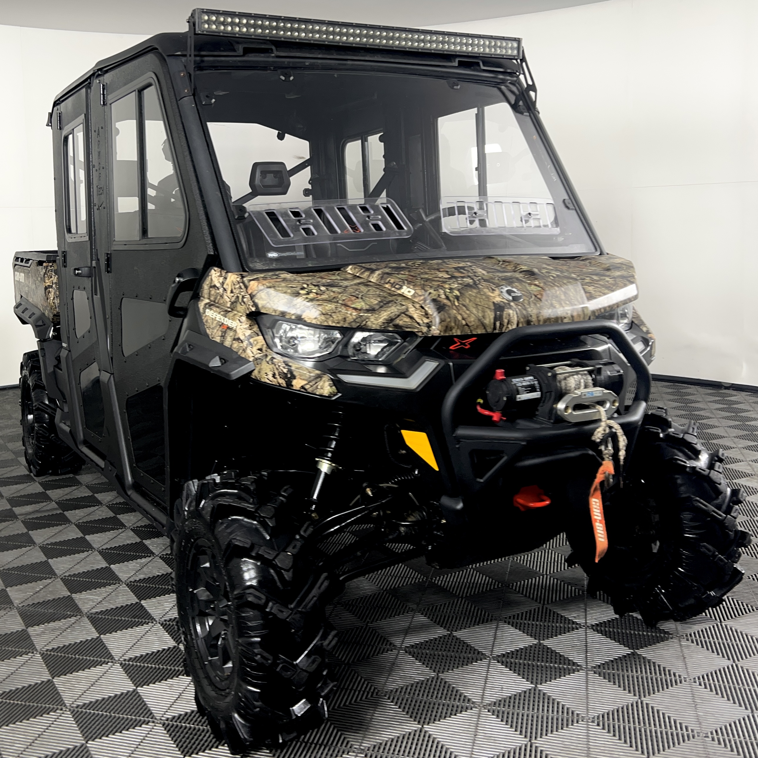 Can-Am Defender Max X MR Crew